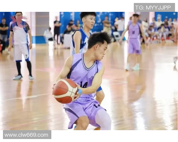 上海篮球队在联合会杯积分榜上以94分稳居第一名展现强劲实力 上海篮球队在联合会杯积分榜上以94分稳居第一名展现强劲实力
